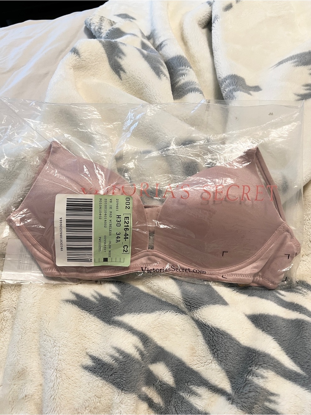 Victoria’s Secret Wireless Padded Bra 34A